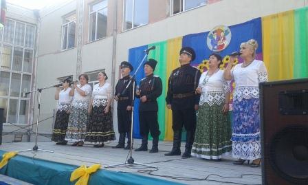 В пятой школе состоялась торжественная линейка, посвященная 80-летию образования Краснодарского края