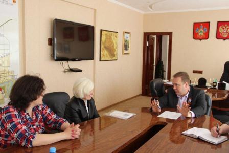 Прием граждан провел глава района