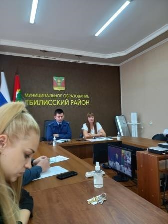 Состоялось заседание комиссии по делам несовершеннолетних и защите их прав