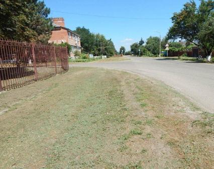 На улицах Тбилисской кипит работа 