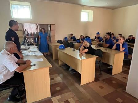 Правоохранительные органы и администрация района занимаются повышением уровня общественной безопасности граждан
