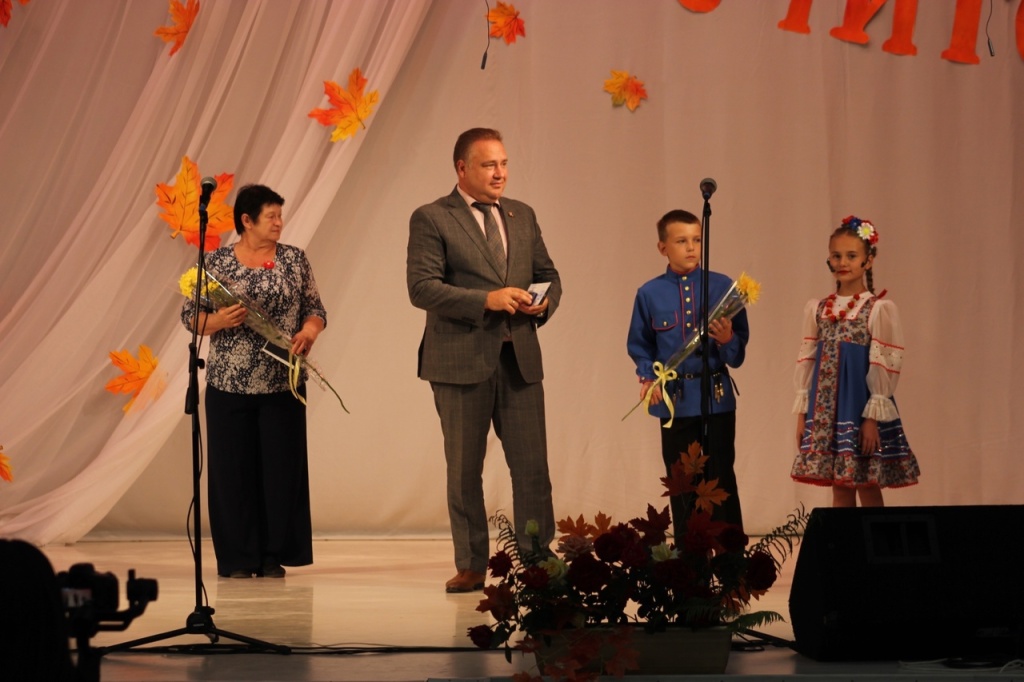 В Тбилисской состоялось праздничное мероприятие ко Дню учителя