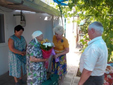 Жительница Нововладимировского поселения отметила 90- летие