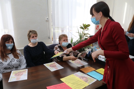 В Геймановском поселении обсудили вопросы выявления раннего семейного неблагополучия