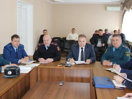 На Кубани обсудили вопросы по организации безопасности в новогодние праздники