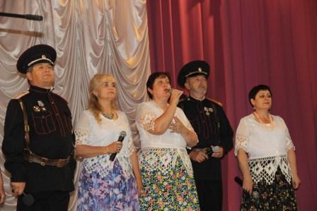 С 30-летним юбилеем поздравили Совет ветеранов Тбилисского района