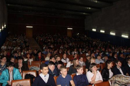 В Тбилисском районе прошел первый этап школьной Лиги КВН