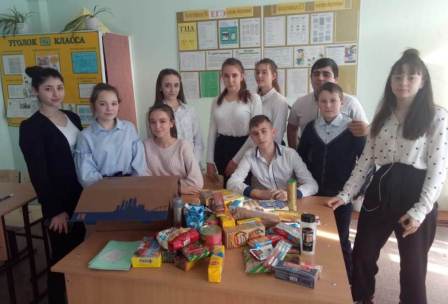 В шестой школе стартовала акция «Посылка солдату»