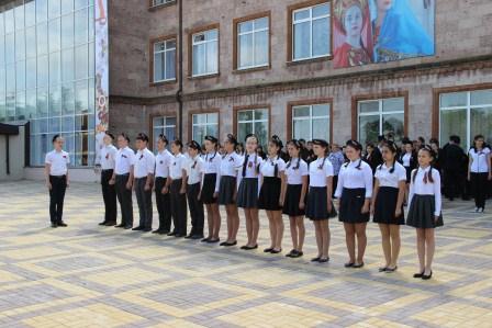 В Тбилисском районе прошел смотр строя и песни среди учащихся казачьих классов