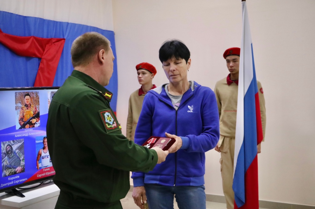 Награды мужества переданы семьям героев СВО Награды мужества переданы семьям героев СВО