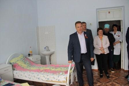 Евгений Ильин встретился с жителями Нововладимирского поселения