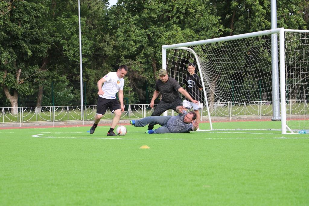 Футбол - это отличный вид спорта Футбол - это отличный вид спорта