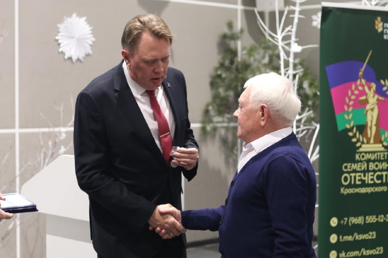 Состоялась торжественная церемония вручения награды общественного признания «Отец солдата»