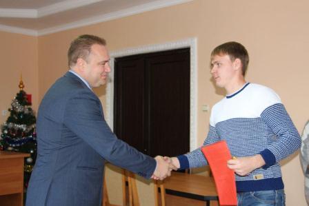 В Тбилисском районе 10 сирот получили квартиры