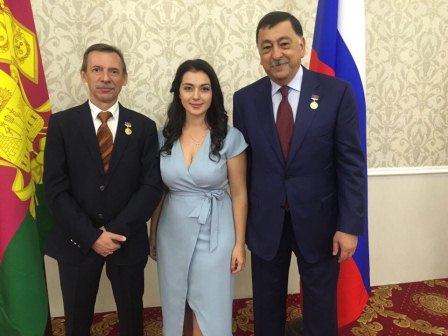 Достойные и милосердные