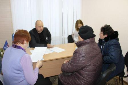 В Тбилисском районе депутат ЗСК провел в прием граждан В Тбилисском районе депутат ЗСК провел в прием граждан
