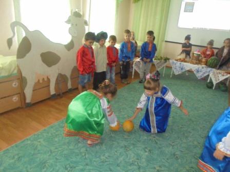 В Тбилисском районе дошколята освоили казачьи ремесла 