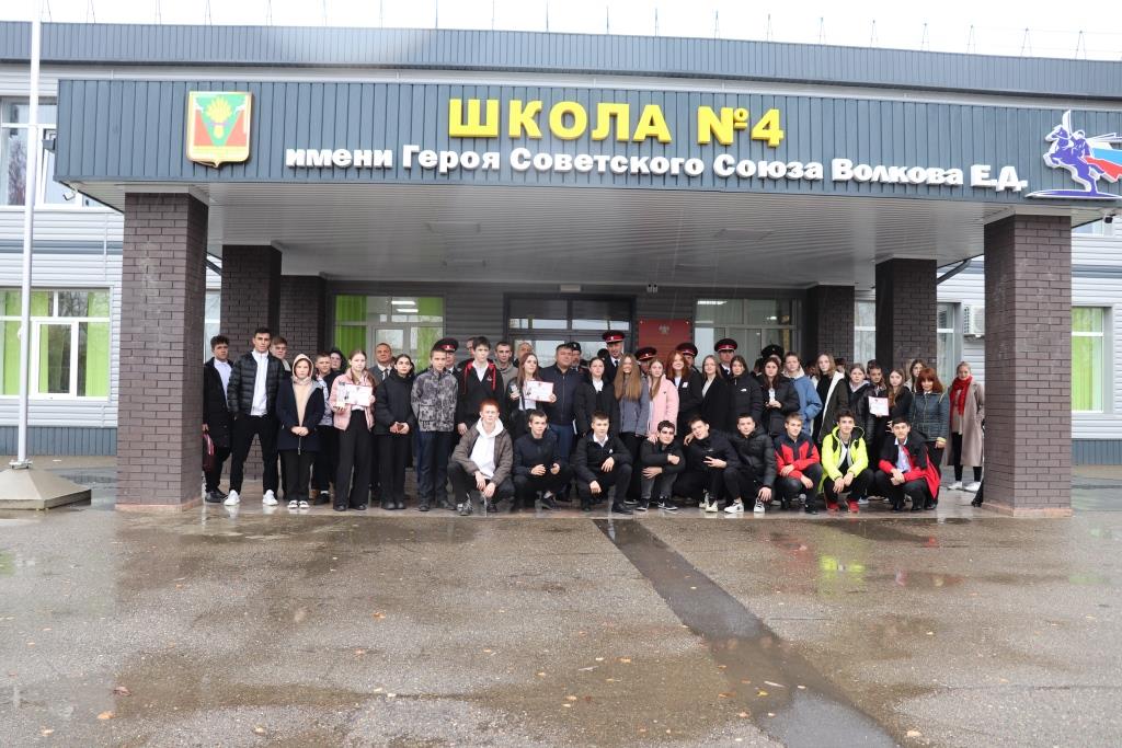 В районе прошел первый муниципальный интеллектуальный турнир казачьей направленности «Игры разума. Здоровый образ жизни»