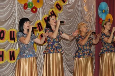 Работников социальной сферы поздравили с профессиональным праздником