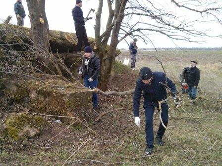 1000 тбилисцев приняли участие во Всекубанском субботнике