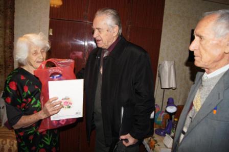 Глава Тбилисского района поздравил участника ВОВ с 95-летием