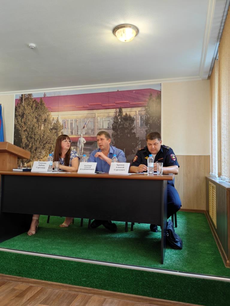 В Тбилисском районе обсудили вопросы профилактики безнадзорности и правонарушений несовершеннолетних