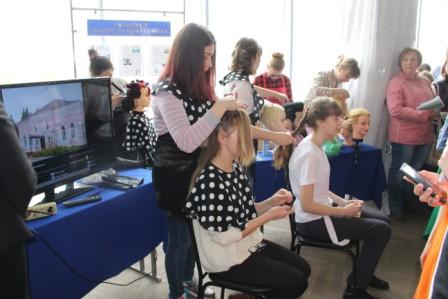 Ярмарку вакансий и учебных рабочих мест посетили более 600 тбилисцев