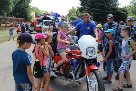 Тбилисскому району подарили пожарную машину