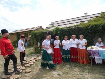 Тбилисский район принял участие в фестивале «С блынцами и чаем нэ скучаем!» в «Атамани»