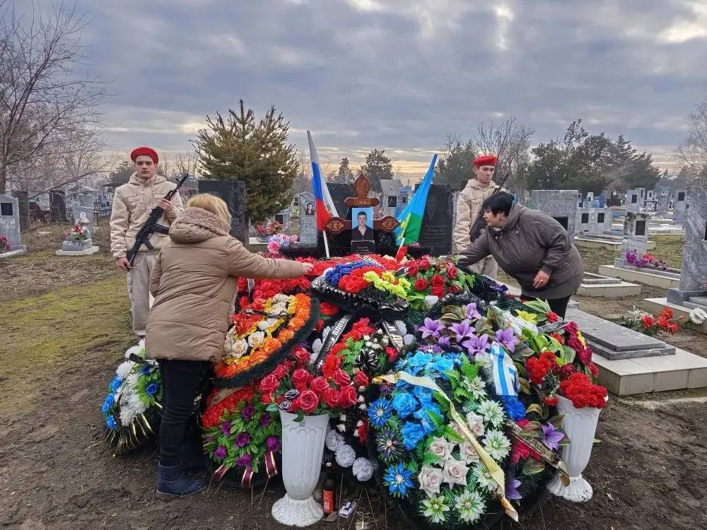 В Тбилисском районе почтили память погибших участников СВО