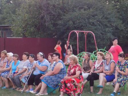 В Ловлинской жители улицы Молодежной отметили свой праздник