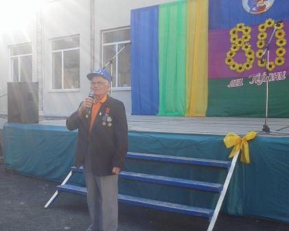 В пятой школе состоялась торжественная линейка, посвященная 80-летию образования Краснодарского края