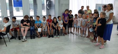 Посещение выставки художника Карпухина Н.А.