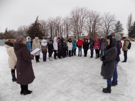 Ловлинцы почтили память героев освободивших Тбилисский район от немецко – фашистских захватчиков
