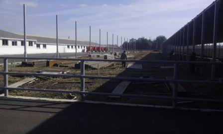 ЗАО им. Т.Г. Шевченко благоустраивает молочный комплекс 