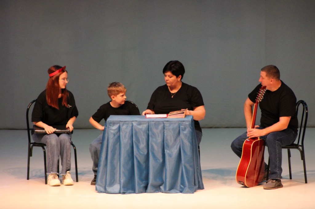 Состоялся районный конкурс «Творческое пространство - семья»