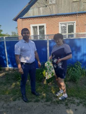Депутаты Тбилисского района оказали помощь нуждающимся семьям