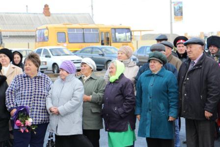Состоялось открытие памятной доски почетному жителю Тбилисского района Алексею Дмитриенко