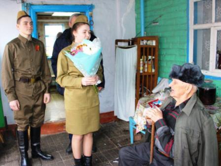 В Тбилисском районе участников Великой Отечественной войны поздравляют с Днем защитника Отечества В Тбилисском районе участников Великой Отечественной войны поздравляют с Днем защитника Отечества