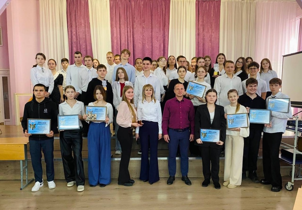 Молодежь Тбилисского района сразилась в интеллектуальном турнире