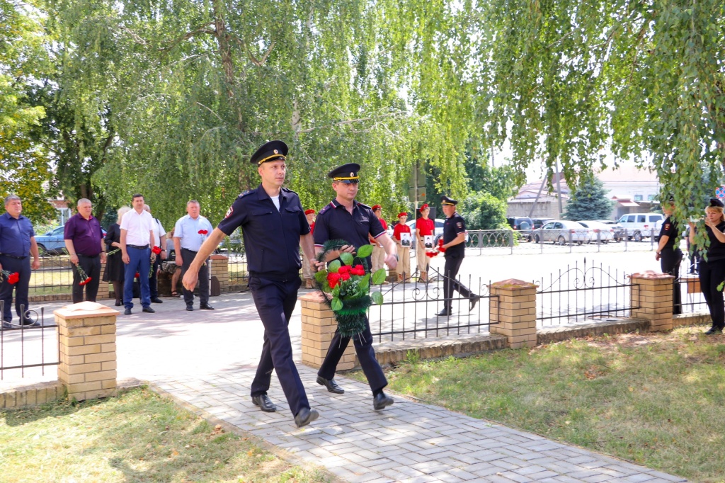 В Тбилисском районе почтили память сотрудников Отдела МВД