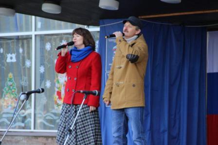 День конституции отметили в Тбилисском районе праздничным концертом