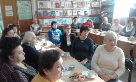 В межпоселенческой центральной районной библиотеке проходит декада «Мама, милая мама!»