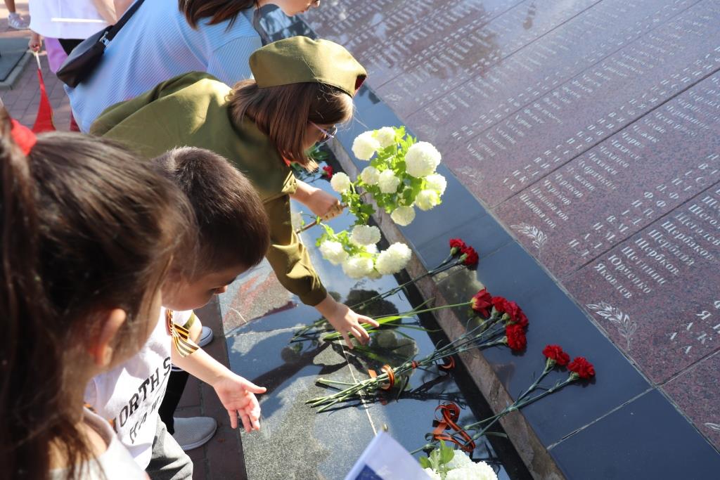 Состоялась акция возложения цветов «Мы наследники Великой Победы!»