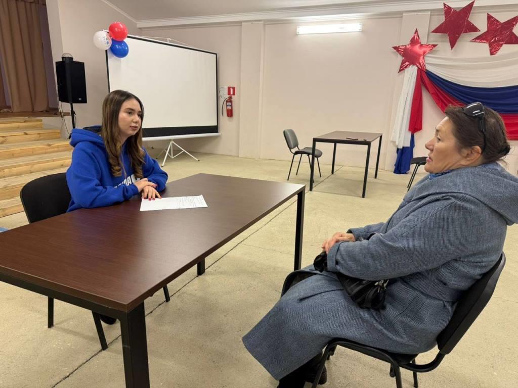 Депутата провели прием граждан