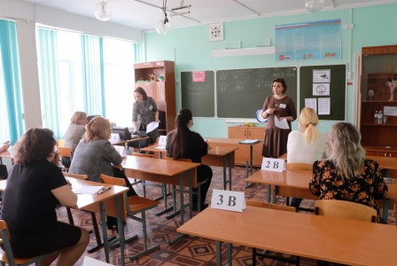 Родители тбилисских выпускников написали ЕГЭ по математике