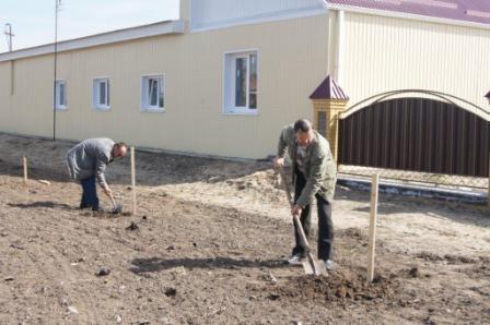 В Тбилисском районе заложили парк в честь 70-летия Победы В Тбилисском районе заложили парк в честь 70-летия Победы