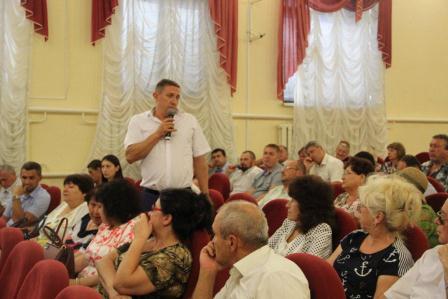 Евгений Ильин встретился в ТОСовцами