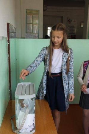 В Тбилисских школах выбрали лидеров ученического самоуправления