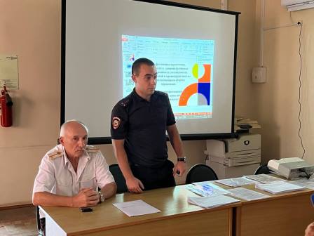 Правоохранительные органы и администрация района занимаются повышением уровня общественной безопасности граждан